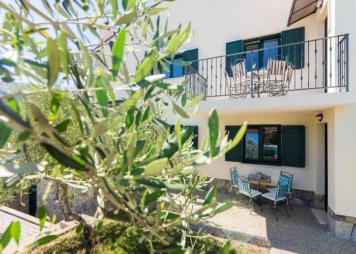Garden 3*